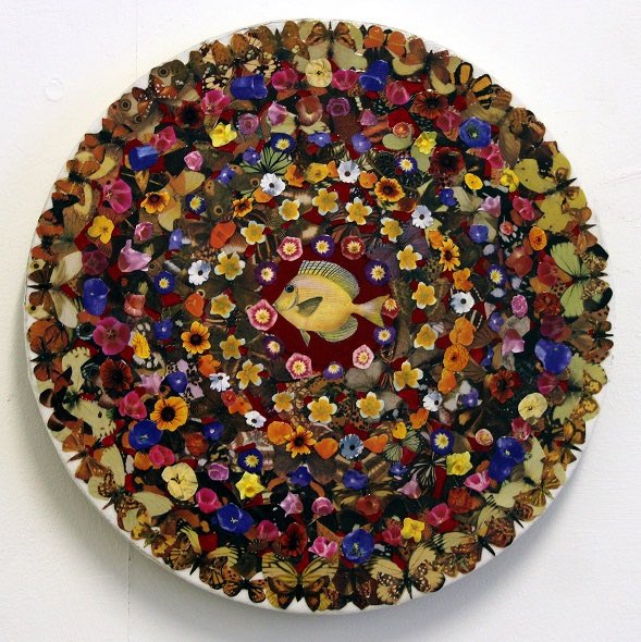 BoundaryWay's tweet photo. #Wolverhamptonarts Advent calendar day 22 artist Belinda Longsden @Belindasart is inspired by history, nature &amp; nostalgia and works in collage and mixed media https://t.co/616Q83lpLu she also sells a range of Wolverhampton inspired gifts available at @lighthousemedia https://t.co/g8IG2q58u5