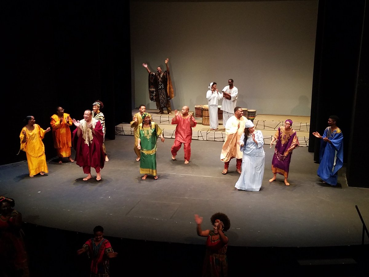 18ricco's tweet photo. Black Nativity performance in Oakland Shona Sharif African Dance  #18ricco #Pittsburgh #shonasharif #blacknativity @shonasharifafricandance https://t.co/1gutaEnLvv
