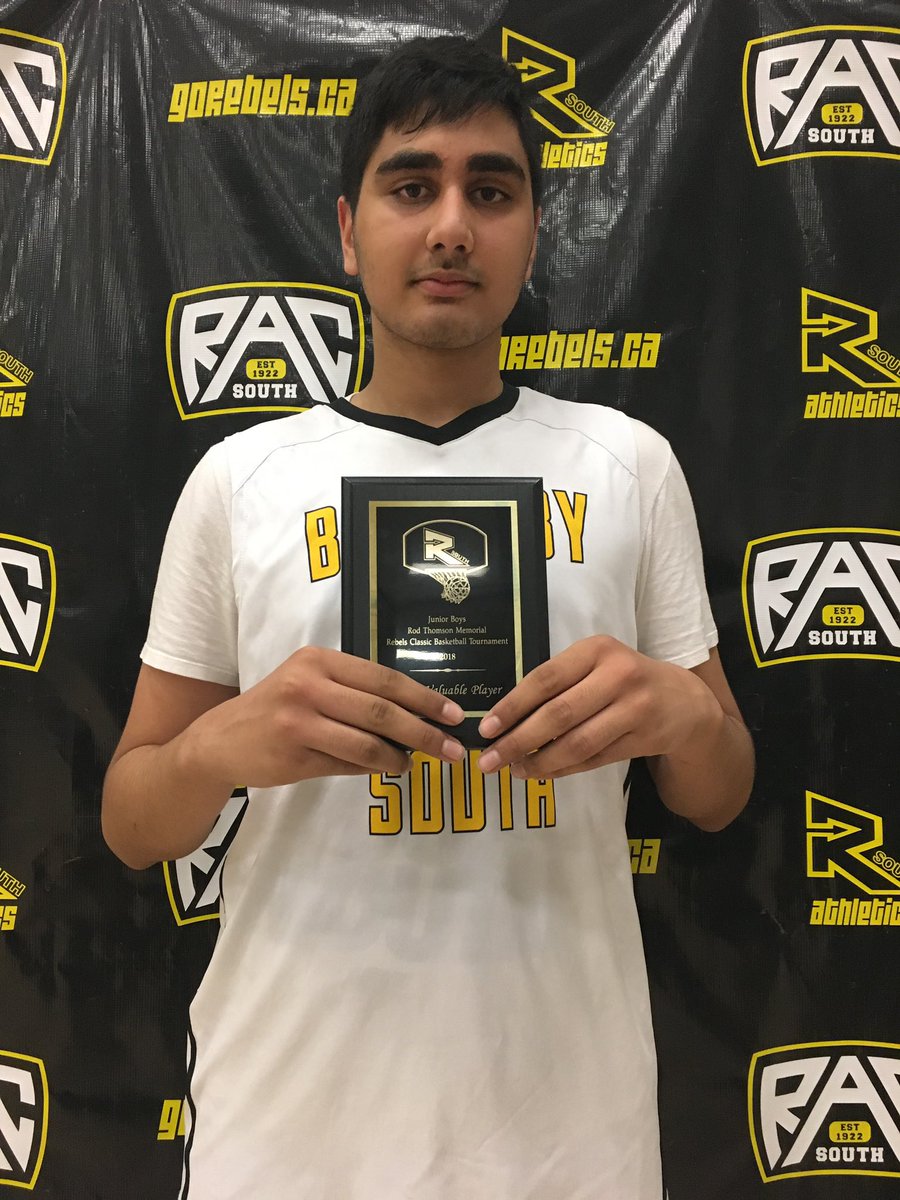 RebelsAthletics's tweet photo. Congratulations to our Junior Boys on topping @ATHLETICSaints 54-37 in our Junior Boys Rod Thomson Tournament Final!
📊
POG:
Conlin Duong (BS) 11p/4r/2s
MVP:
Karan Aujla (BS) 14p/3r/1b
#GoRebels #RT2018 💛🖤🏀
@BCJrBoysBB https://t.co/o6ja9aJbLy