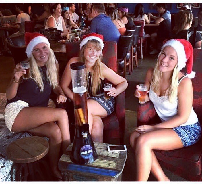 aussiebeertubes's tweet photo. Christmas 🍺’s at Abbey Road Bar Cafe. The best venue in St Kilda to share a Tower with your Crew! 🍺🎉🎅🏻🎄😋 #beertower #beertube #beer #xmas https://t.co/HE9oDzL637