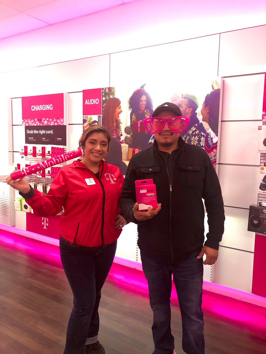 Daisy Maldonado (@daisyedub) on Twitter photo Hooking up costumers left and right for the holidays! <a href="/JohnLegere/">John Legere</a> <a href="/EDUB_OSCAR/">O</a> @LouieLara18 @EDUB_Kish <a href="/MGonzal186/">Mario Gonzalez</a> π₯³π₯³π₯³ #GaltGang #TMobile #AreYouWithUs Hooking up costumers left and right for the holidays! <a href="/JohnLegere/">John Legere</a> <a href="/EDUB_OSCAR/">O</a> @LouieLara18 @EDUB_Kish <a href="/MGonzal186/">Mario Gonzalez</a> π₯³π₯³π₯³ #GaltGang #TMobile #AreYouWithUs