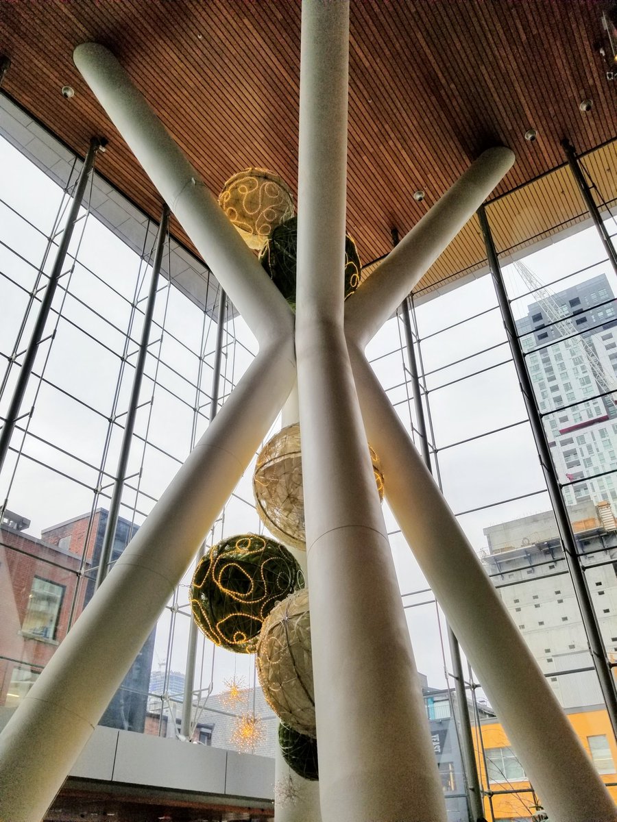 MYorke27's tweet photo. Doing a few pre-Xmas visits in downtown TO,  had the opportunity to check out some incredible projects in our city- some recent &amp; some not so recent. Still beautiful!  #construction #buildingacity #architecture #urbanism #SkilledTrades https://t.co/gtx0SK4hEV