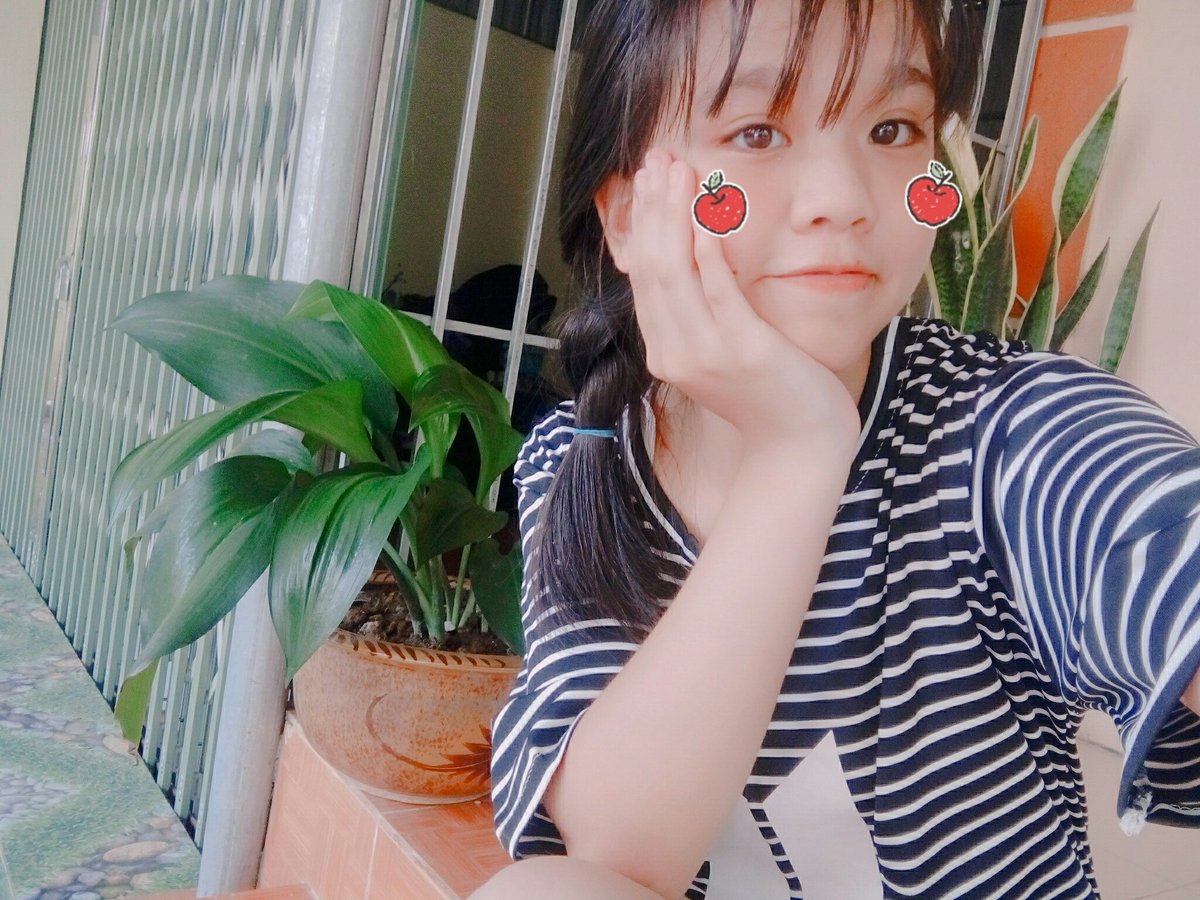chichi2028's tweet photo. 😊😊😊😊😊
#SelcasforJungkook #Jungkook 
#정국 #ARMY #BTS @BTS_twt https://t.co/txU37xmoxH