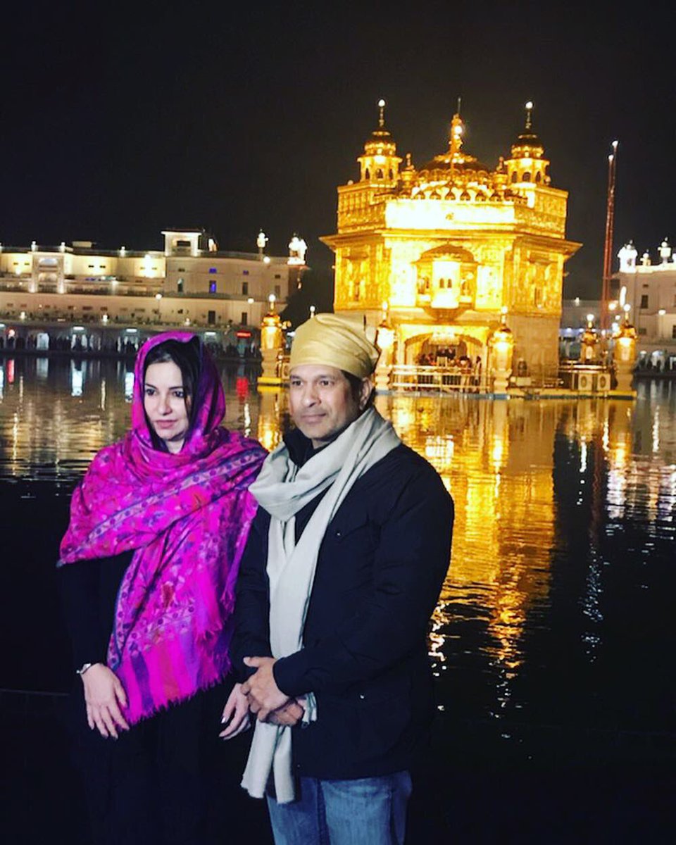 sachin_rt's tweet photo. Sending good wishes to all of you from the Golden Temple, Amritsar! 🙂
Waheguru Ji Ka Khalsa, Waheguru Ji Ki Fateh. https://t.co/QEMYDubuXI