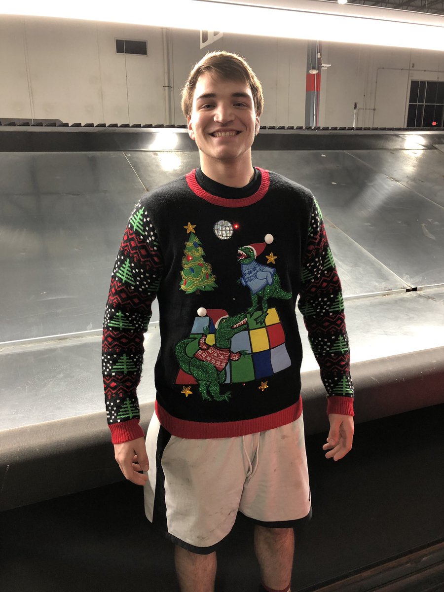 UPS_Adam_V's tweet photo. Seasons Greetings from Lockport Reload. Successful 2018 peak! @UPSLockport @IllinoisUPSers @ExperienceUPS @richardmoore60 https://t.co/6c7nb5QPEj