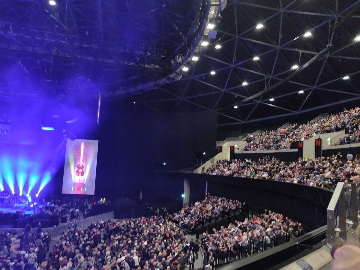 chefjohnfleming's tweet photo. Now thats what you call a full house. https://t.co/krkZuPVYBU