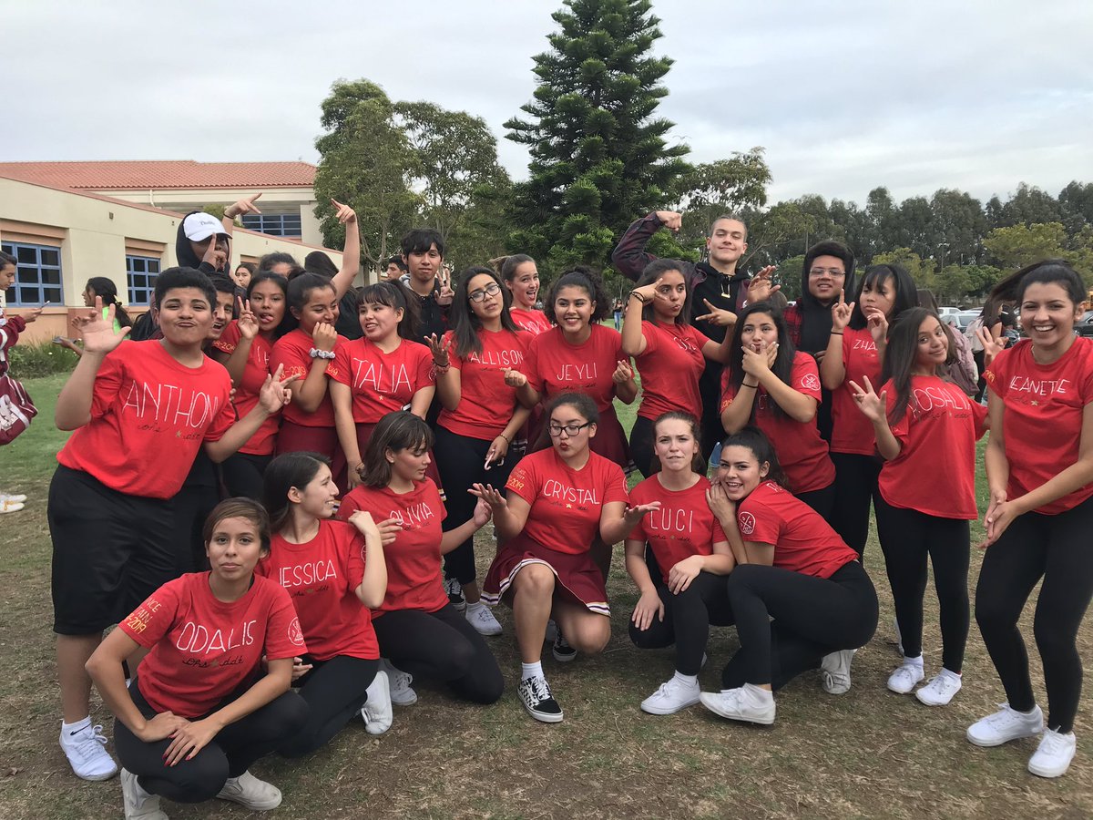 ohsddt's tweet photo. Winter Rally: ✅ Comp season: here we come! #weareohsddt #danceteam #drillteam #shortflags ❤️💛 https://t.co/4KepqCacN7