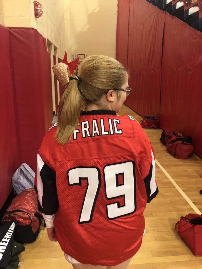 phcheerteam's tweet photo. RIP Bill Fralic, your legacy lives on through all of the PH athletes and programs. Proud 2 b an Indian! https://t.co/MfcmMxUd35
