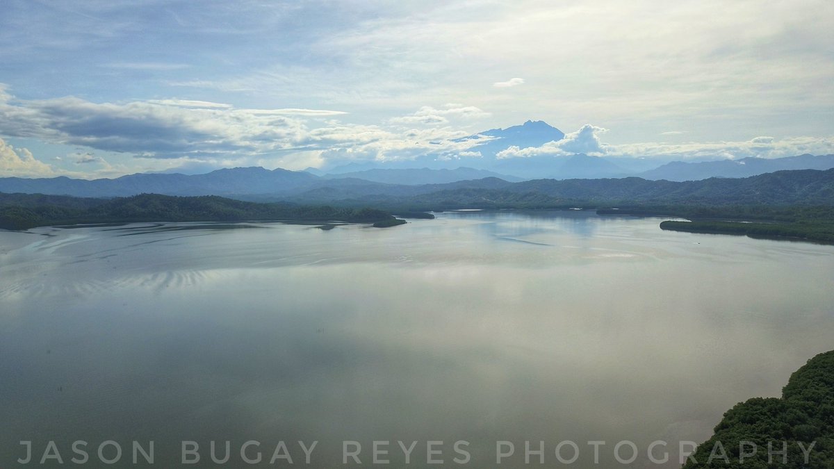 jasonbugayreyes's tweet photo. Another great morning with a view of the sacred Mt. Kinabalu seen from #serusup #Tuaran #kinabalu #mtkinabalu #river #socality #exploresabah #dji #drone https://t.co/JssIM5QMUx