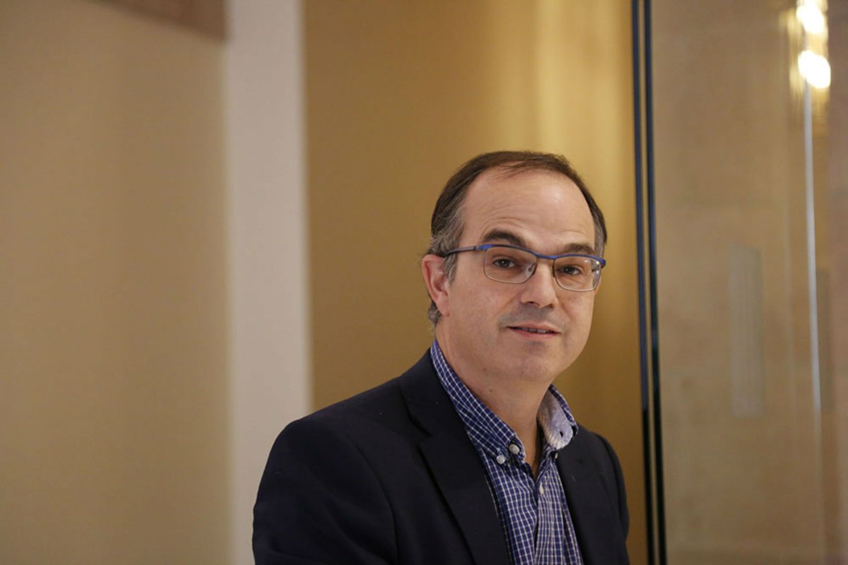 reptes_nous's tweet photo. Amb el cor encongit patim per la vostra salut. @jorditurull 
#EtVolemACasa
#vagadefam 
#lladoners 
#FreeTurull https://t.co/Cyr08nNEgS