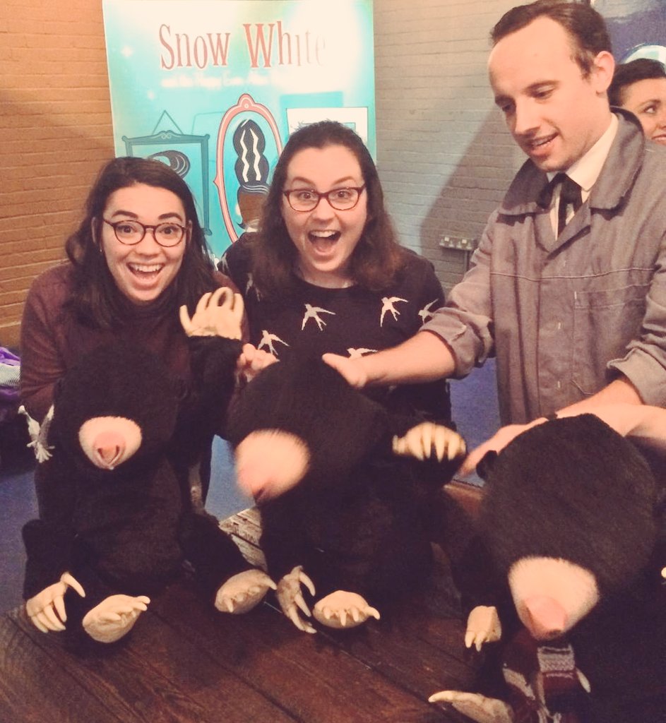 BechdelTheatre's tweet image. Thanks everyone who joined us for the uber feminist #AllNewSnowWhite tonight! We had an ace chat at @Ovalhouse about Snow's future as an inventor, the pressures on working women &amp;amp; mums (neither of them witches) &amp;amp; the prince's respect for consent. PLUS HOW CUTE WERE THESE MOLES 😍