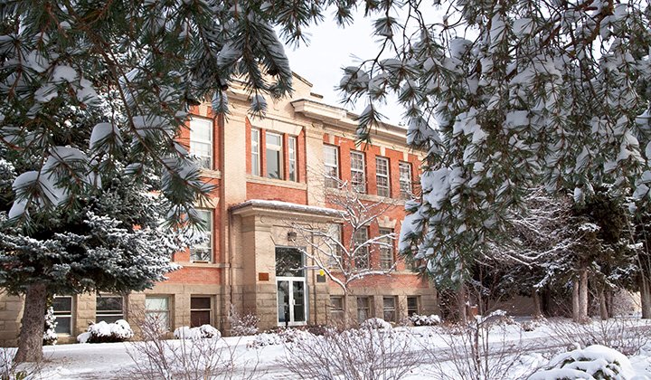 RMC_Montana's tweet photo. Throwback to Eaton Hall in honor of RMC's 140 Years of Excellence celebration! Opened in 1909, Eaton Hall was originally known as the Science Hall. Today, Eaton Hall houses several administrative offices.

Find out more here: https://t.co/pIOeTk6Nkj

#RMC140 #MyRMC #BATTLINBEARS https://t.co/umqIaquskO