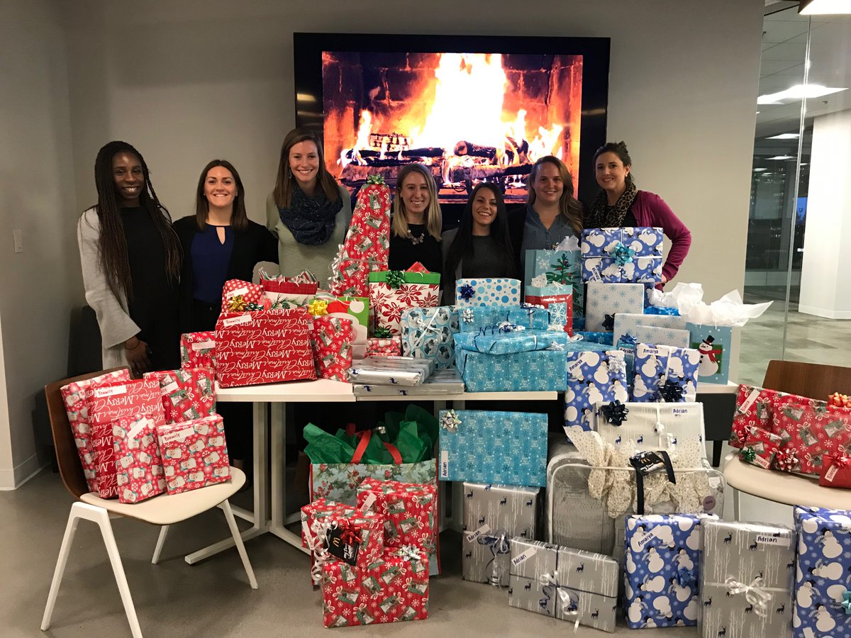 cresaboston's tweet photo. The #CresaBos elves were hard at work this week collecting, wrapping and delivering gifts for @LazarusHouseInc #ProjectBethlehem! Thank you to all our team members who donated and volunteered. #CresaCares #HappyHolidays #TisTheSeason https://t.co/XB9k5uhryU