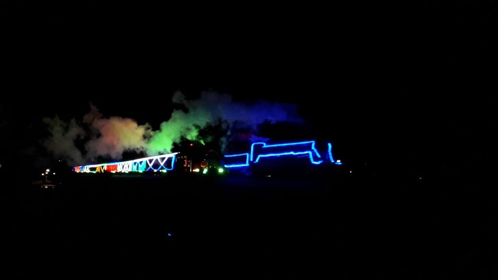 4d4m3985's tweet photo. The train of lights on the Dartmouth steam railway https://t.co/BkHsAp3S9L