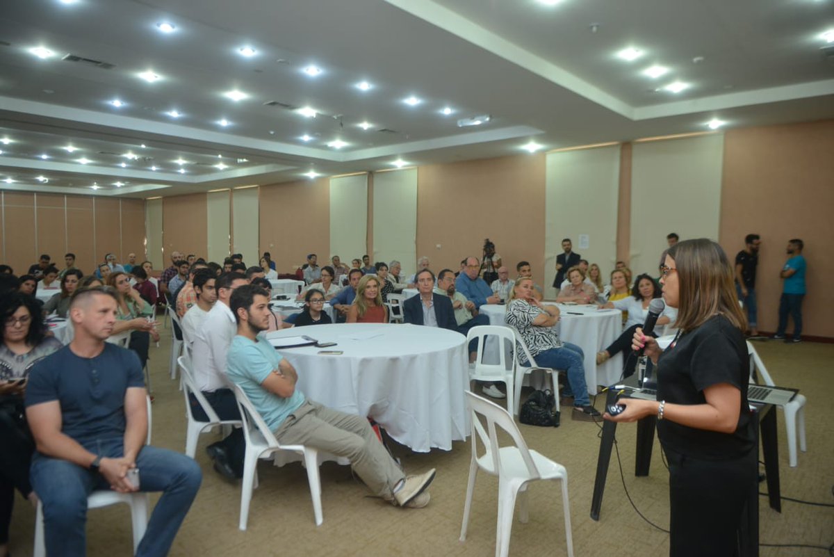LegislaturaMdz's tweet photo. Tras las palabras de @lauramonteromza, @CristiMenga del @enteturismomza y @lucianoromero_m de #LegislaturaInnova abrieron el panel de charlas de emprendedores que ponen al servicio del turismo su creatividad #SuperNova https://t.co/GHbXqJZ3Oe