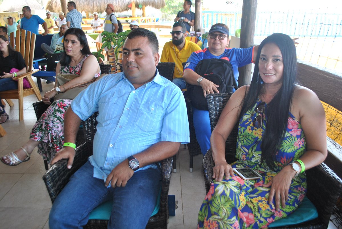 jnicobarrios's tweet photo. Desde el Centro Agropecuario y de Biotecnología El Porvenir les damos gracias por su empeño para lograr importantes avances que redundan en el bienestar de nuestros aprendices y de los cordobeses en general.Los invitamos a seguir trabajando por un mejor porvenir #ElPorvenirAvanza https://t.co/jahBb8CFRw