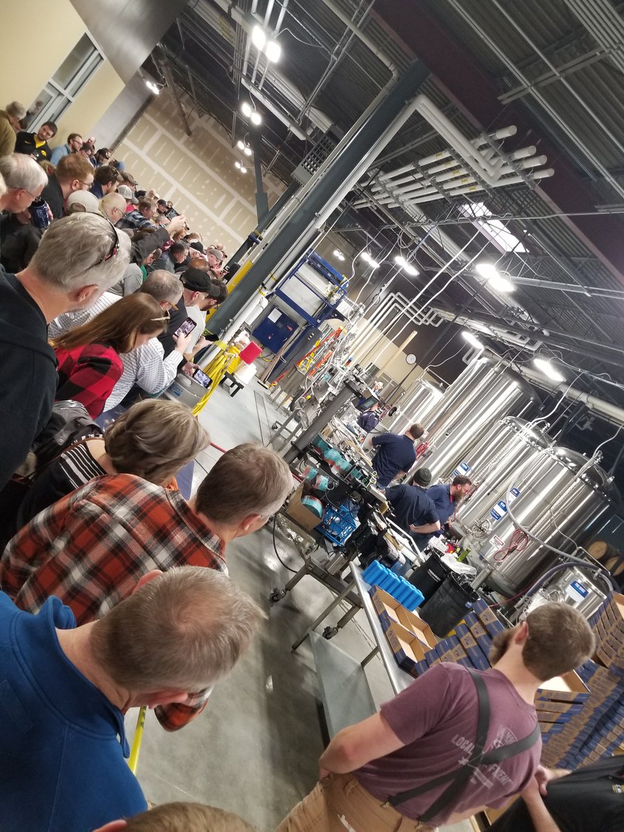 IACraftBeerTent's tweet photo. John inspecting #Batch1000 release @ConfluenceBrew https://t.co/mGQD4MO02j