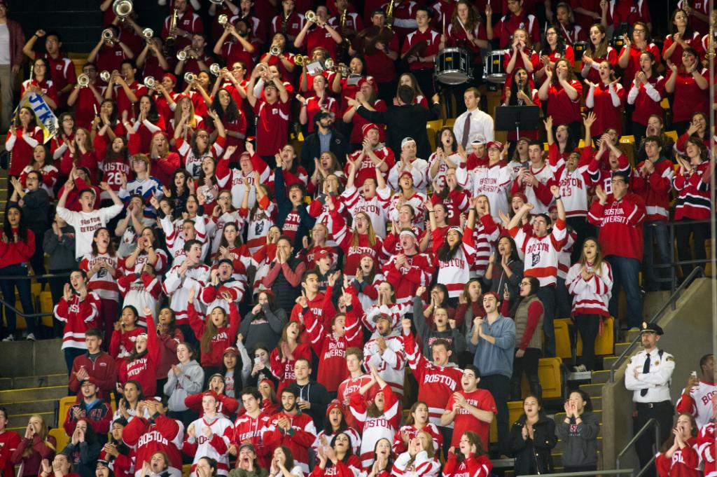BUHospitality's tweet photo. Congratulations to all the #BUEarlyBirds who were admitted through Early Decision! You made a great choice, welcome to BU!!! #BU2023 #BUTerriers #EarlyDecision #BostonUniversity #buSHA #buHospitality #congrats #goBU #getRhetty https://t.co/FQbhlt65ou