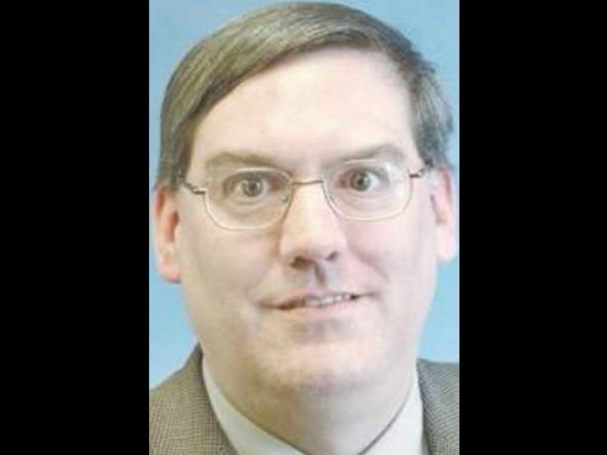 metroweekly's tweet image. A New York judge has resigned after telling an attorney that he and actor Viggo Mortensen should "suck each other's dicks": buff.ly/2Lihncx