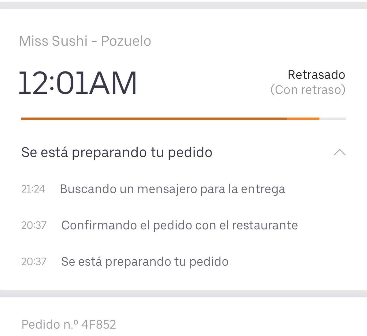 juangutierrezbo's tweet photo. Bien @UberEats . Pedido realizado a las 20:37 con entrega a las 21:14. Son las 23:38 y, después de dos llamadas diciendo que ya estaba, esta es la hora que me dan ahora (y el repartidor sigue sin aparecer), ¿estará caliente la comida? #estafa #ubereats https://t.co/Js923NaGlK