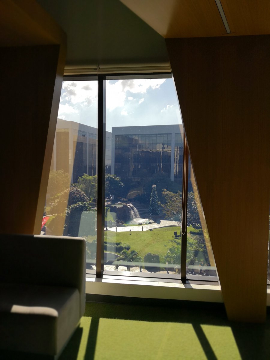 Very nice afternoon and view from the office. #TGIF
#VMware #CostaRica 
#MerryChristmas