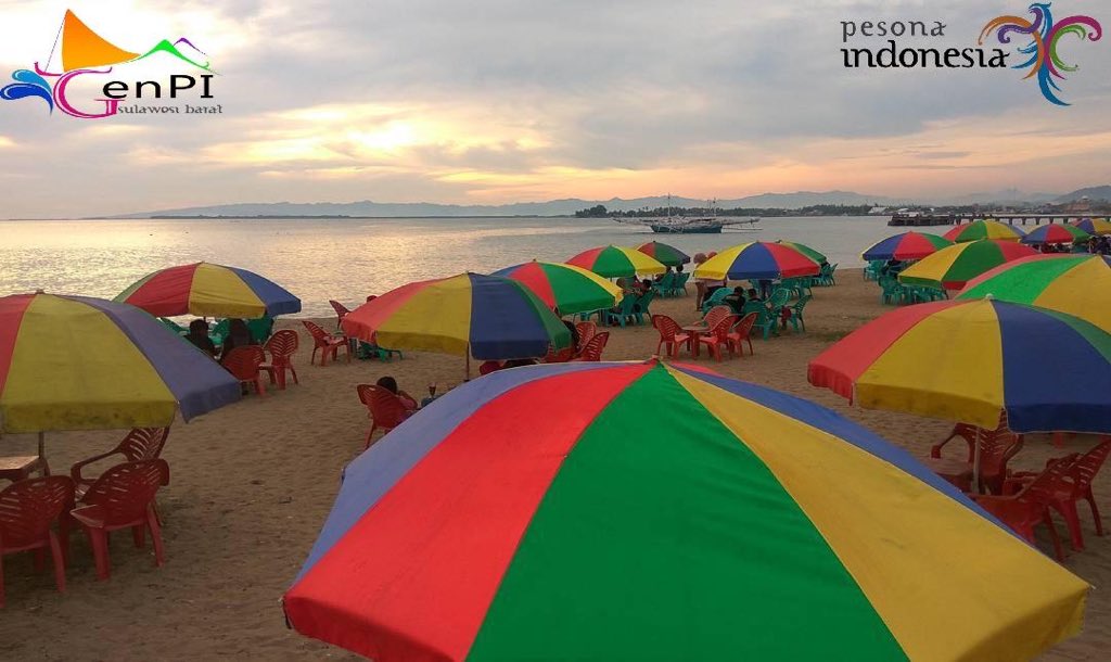AyuBlasting's tweet photo. PANTAI BAHARI POLEWALI
Polman, Sulawesi Barat

Pantai Bahari Polewali terletak di pusat Kota Polewali, ibu kota Kabupaten Polewali Mandar, Sulawesi Barat.
.
#WonderfulIndonesia
#PesonaIndonesia
#Genpi 
#Genwi
#Genpisulbar
#Disparsulbar
#15PantaiBahariPolewali https://t.co/JVtjUAlEEi