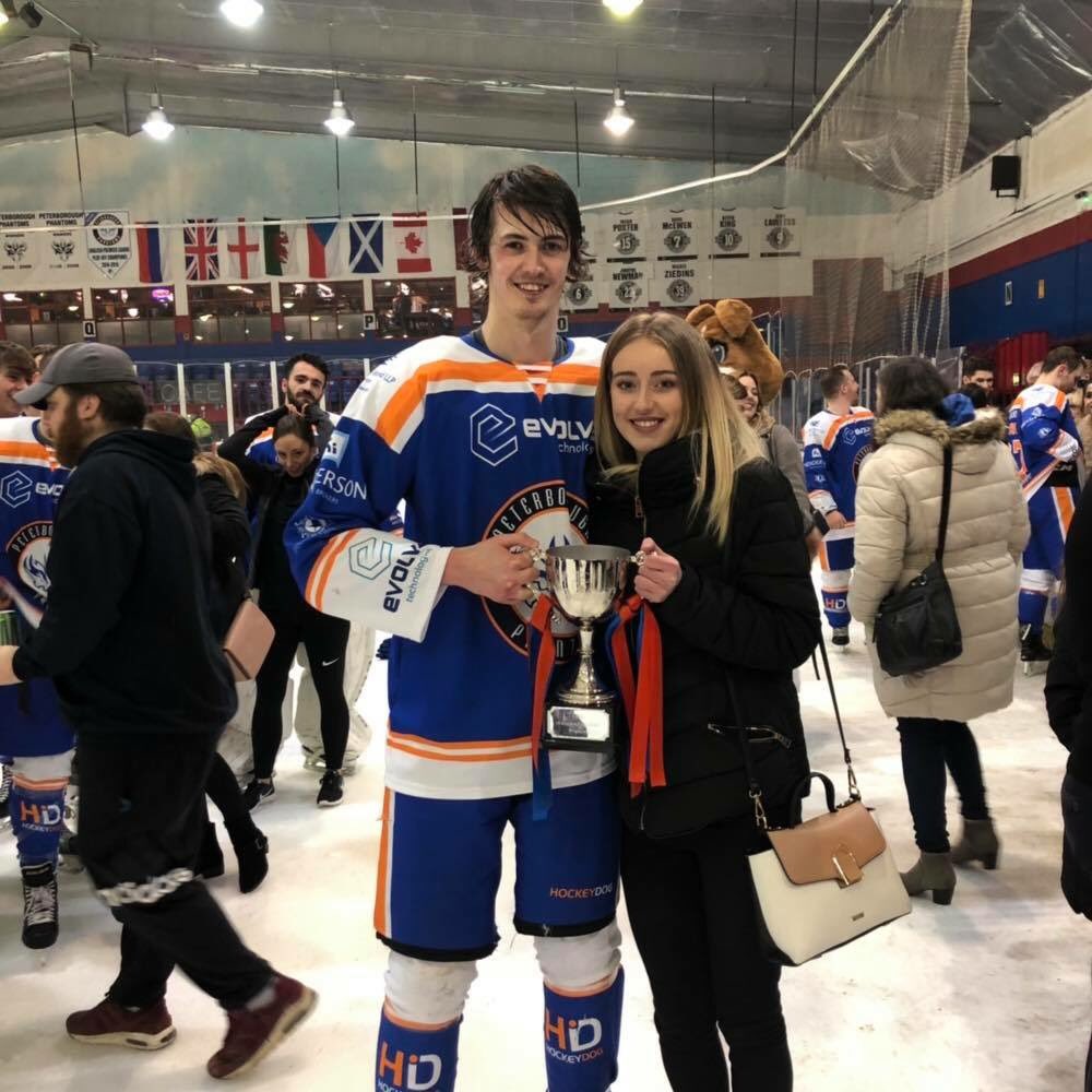 Massive congratulations to @XtremeEdges coach @CallumBuglass45 and the rest of the @GoPhantoms on winning the Autumn Cup this evening! 

#CupChampions