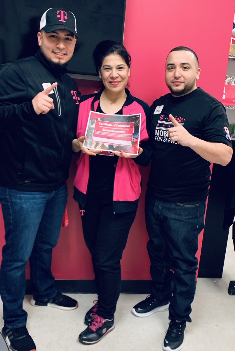 RebeccaAlvarez_'s tweet photo. Amazing work to the Alameda Team based out of #CorpusChristi ! They certified their MA to ME today! #mobilexpert #tmobile @GeorgeT24575289 @luisg_fab https://t.co/9bECdkxlTq
