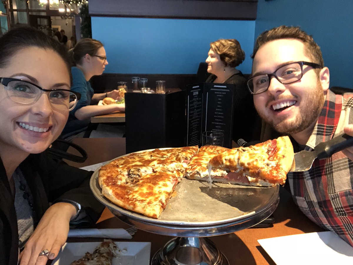 niwesty's tweet photo. Sharing #stories and #pizza with @KevinJamesDunn today, as he wraps up his year as @SkWanderer! #farewelltour #itsbeenablast #searchpartner @Directwest https://t.co/yAQOzp7N4I