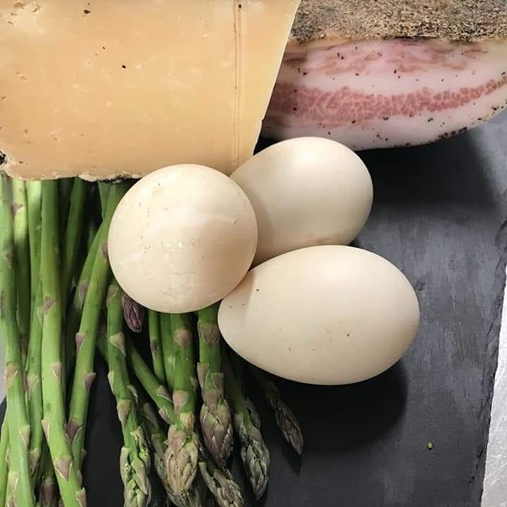 Simona_Riccio's tweet photo. 🌿 #StorieBio del mese di novembre, che ha come protagonista le #uova #biologiche, ringrazia lo chef Andrea Zacchetti dell' Agriturismo, La Corte Del Lupo x la sua #ricetta
🍽🍽🐣🐤🐥🐔🐓https://t.co/B4szJm9Xxp
L'avete provata? https://t.co/WIoarJ55CS