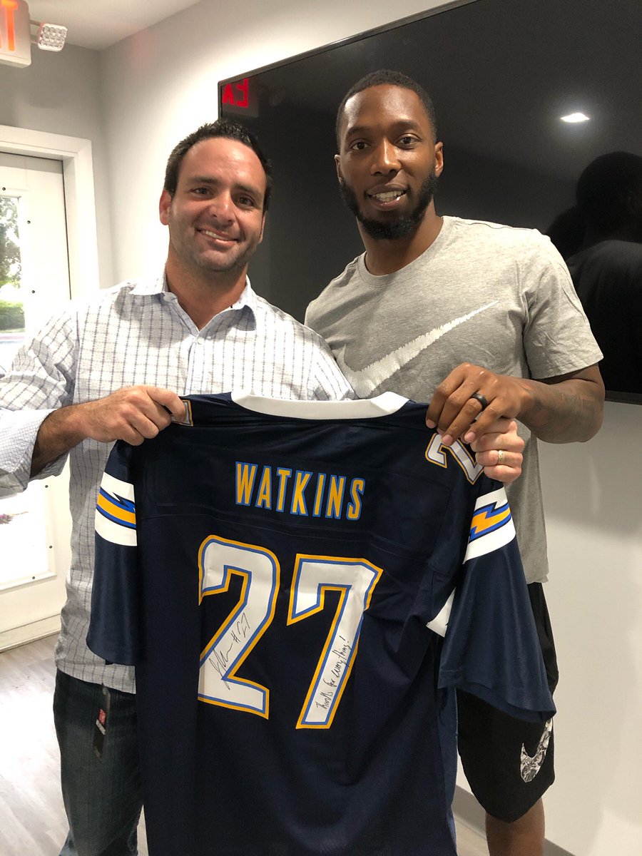 PPF_CPA's tweet photo. Just got done meeting with @jwat14 who has basically become family over the years since we have been working together. Thanks for the signed jersey we will be adding to the “wall of fame”!! Much love!! #PerryCPA @studentaces #SportsTaxation #coconutsonthebeach https://t.co/bpBNHNollx