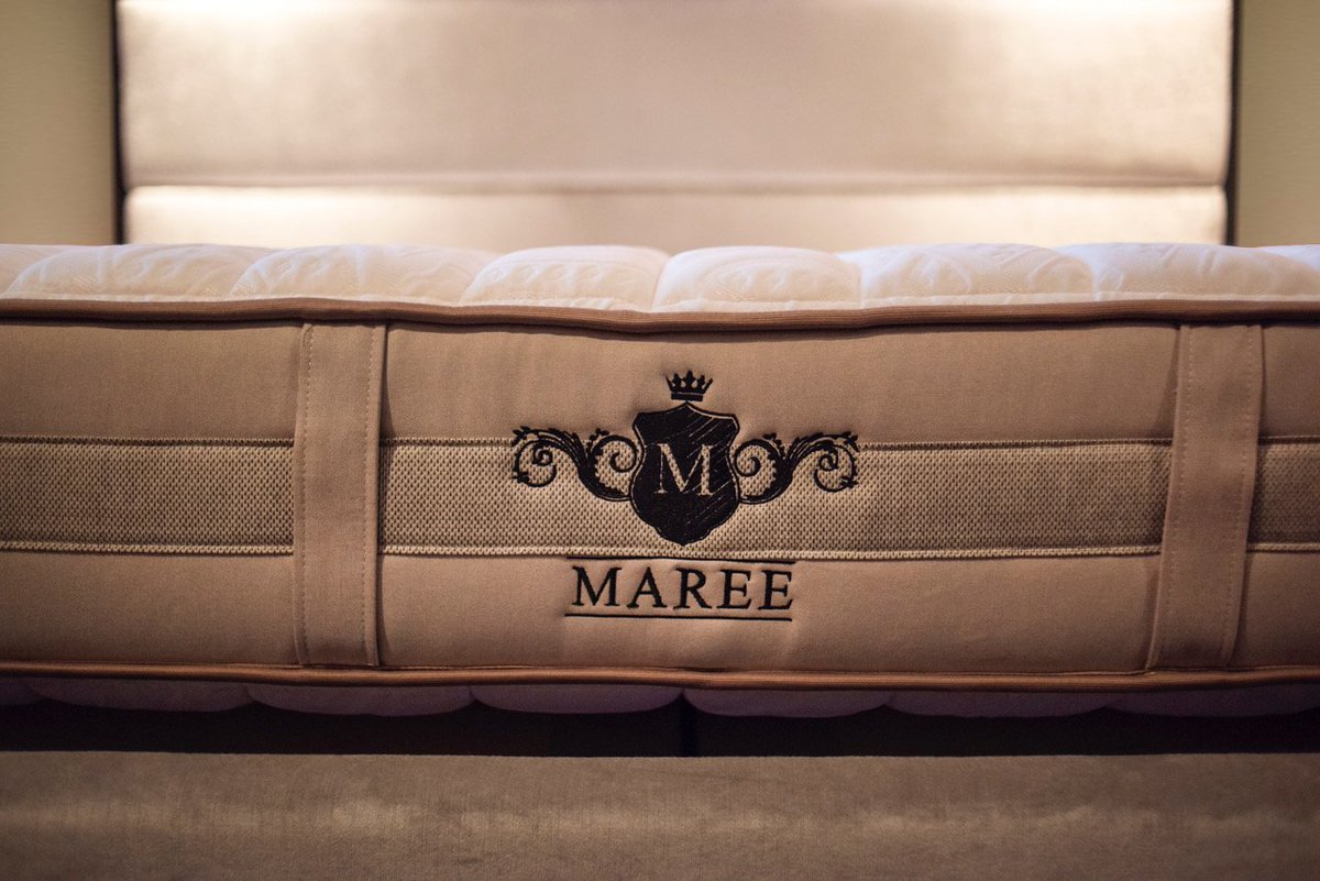 mareeofficial's tweet image. On the 3rd Day of Christmas MAREE brought to Andre Drummond - A stunning adjustable Empereur to transform his home! 🎄🎁