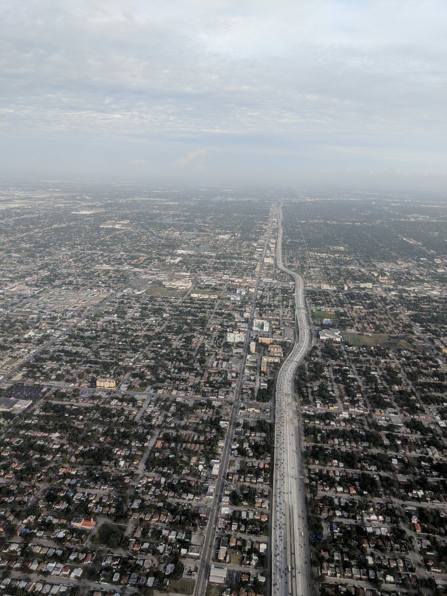 transitmiami's tweet photo. This morning's hell on I-95, thanks to @MyFDOT. #NotifyMiami https://t.co/wwjXwxJz4J