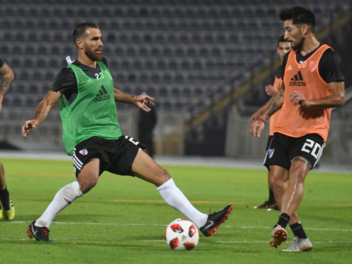 📌 Próximo entrenamiento:
🗓 Sábado 15/12
⌚ 3 h 🇦🇷 10 h 🇦🇪
📍 Al Ain Training Center
#VamosRiver ⚪️🔴⚪️