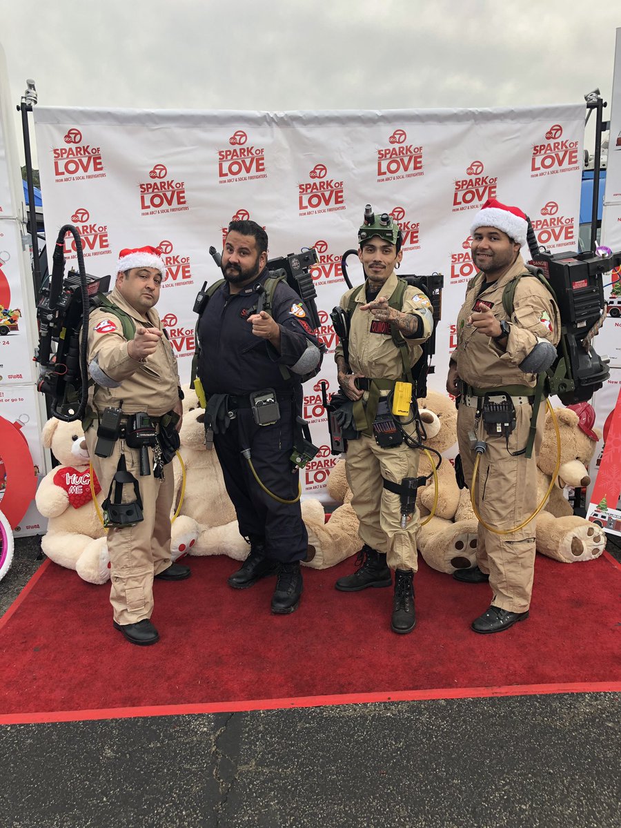 abc7community's tweet photo. Who you gonna call? Check out the #ghostbustersOC Saturday 4p-9p at @ShakeysUSA 1027 S. Harbor Blvd. in Anaheim! They will be filling 6 #ectoXO with toys for our #SparkofLove #toydrive. https://t.co/QqWXKh8KZB