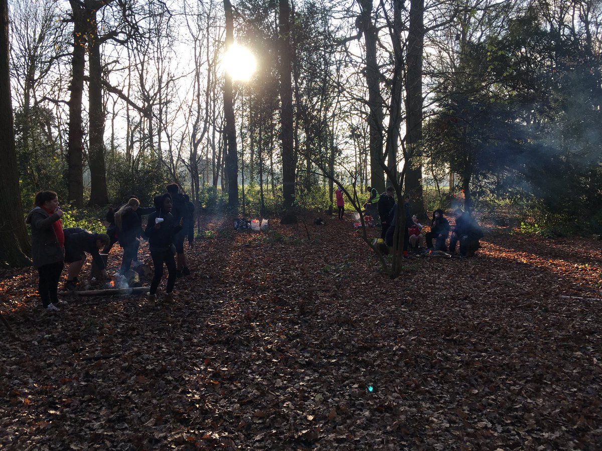 Moreton year celebrate their last lesson in the forest before Christmas by roasting marshmallows and drinking hot chocolate especially as it was so cold#challenge#johnmuiraward
<a href="/MoretonForest/">Moreton Forest</a> 
<a href="/AldersleyHighSc/">AldersleyHighSchool</a> 
<a href="/MissCJRoss/">Miss Ross</a> 
<a href="/PendefordMill/">Pendeford Mill</a>