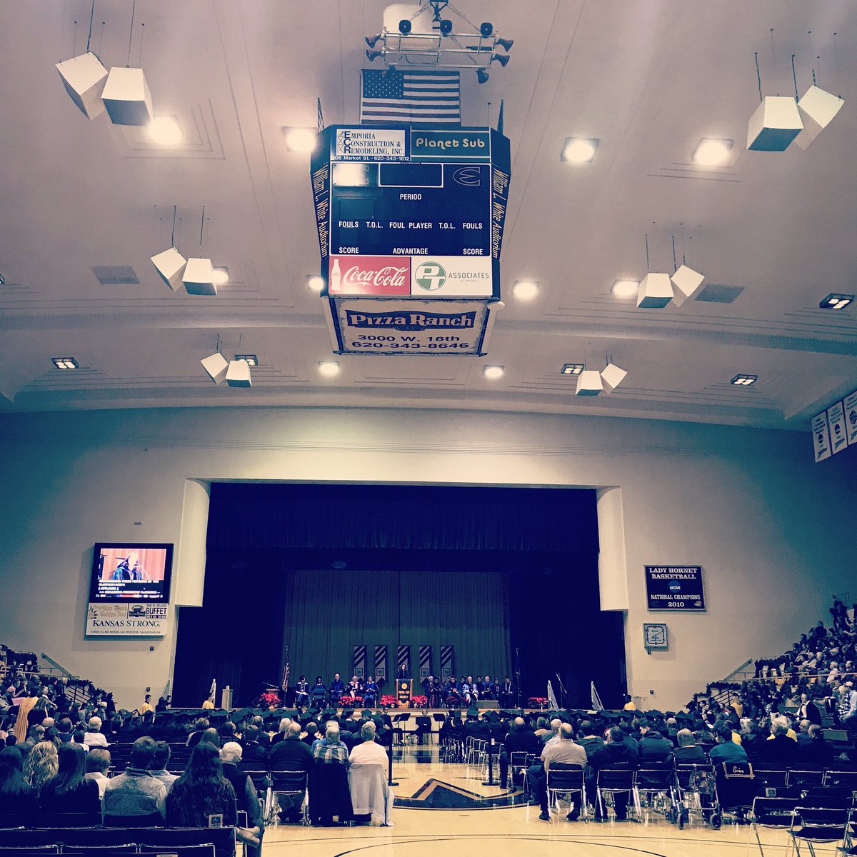 emporiastate's tweet photo. The ESU Graduate School Doctorate, Specialist and Master’s Ceremony is underway! #ESUClassof2018 https://t.co/Ia3FUgmkj6