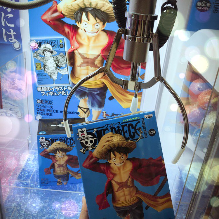 ツリービレッジ アニメ Ufoキャッチャー情報 One Piece より 表紙のイラストをフィギュア化した ルフィのフィギュア が新入荷しました ぜひ当店へgetしに来てくださいね ワンピース Ufoキャッチャー