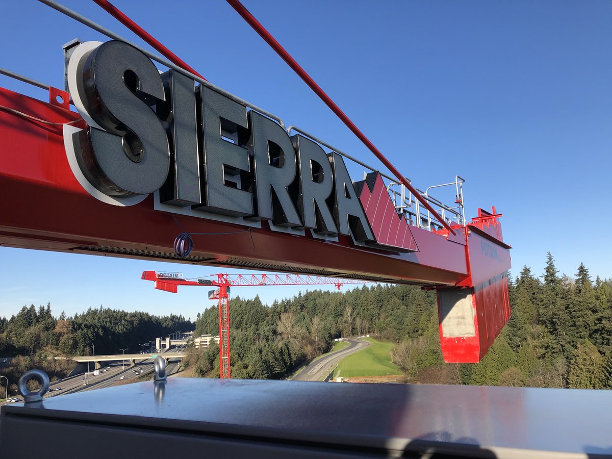 MetroRigging's tweet photo. #metrorigging #cranes #rigging #towercranes @Sierra_Ind https://t.co/Y2gQuiLjkL