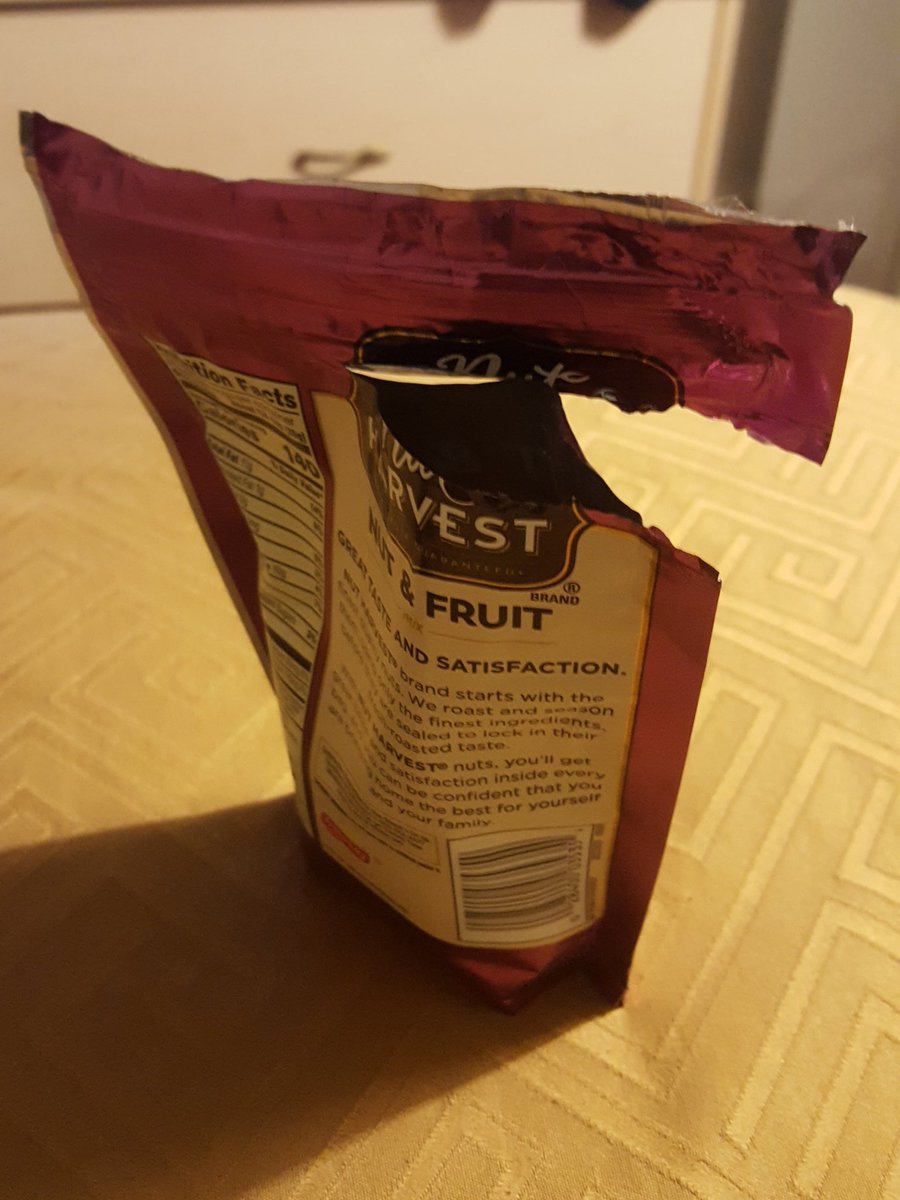 christabbshow's tweet image. @Fritolay #WORSTPACKAGING #HORRIBLE