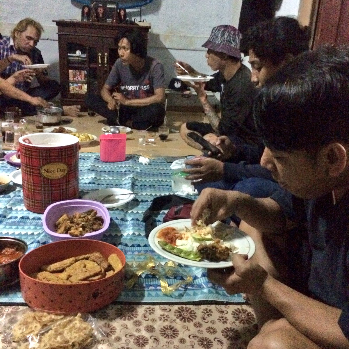 Latepost Birthday <a href="/JecoversJakarta/">JecoversJKT Official</a> cc <a href="/Jecovox/">Roy Jeconiah</a> <a href="/JPIxxx/">XXX</a> <a href="/JecoversSemesta/">Jecovers Semesta Official</a> 🎂