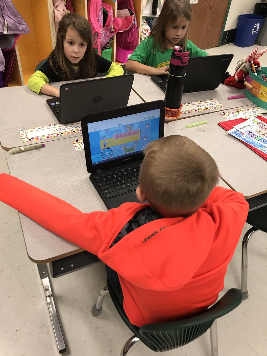 BostonRocksK11's tweet photo. Great day coding!! @_BostonRocks_ @HeHeAllen Thanks for coming in and teaching my class!!! @chenault_jamie #NPOSSIBLE https://t.co/bG5IoU85tw