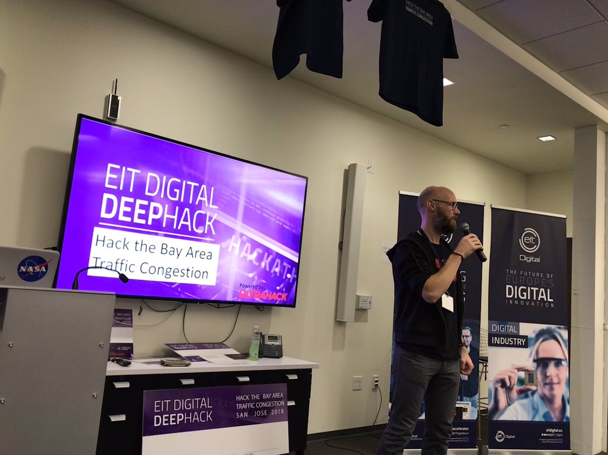mikkojarvilehto's tweet photo. #deephack #ultrahack #hackthebaycommute kick off! https://t.co/a8Me7GRuYE