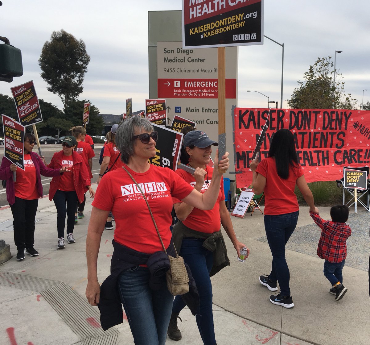 NUHW's tweet photo. #kaiserdontdeny #DontDenyMe #mentalhealth #FindYourWords #NUHW #WeAreNUHW #strike #Kaiserstrike #Kaiser #health #1u #strikeready #KP #KPResearch #healthequity #MindBodyCommunity #communityhealth #health4all #UnionStrong #workersrights #ForThePeople #Workforce #thrive #union #kpt https://t.co/UQ0hQoc2fK
