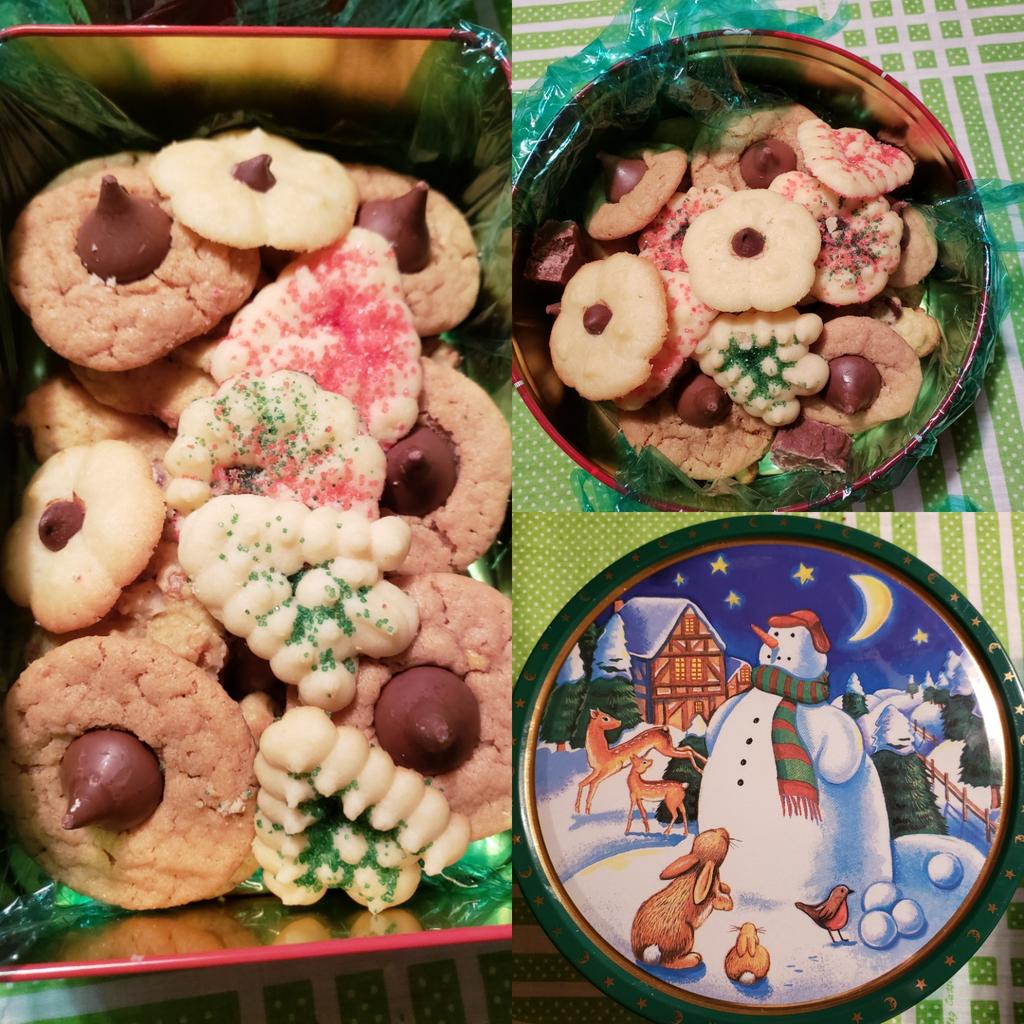 melymelstewart's tweet photo. End product ready for our families #HomeForTheHolidays #bakingwithmom #momanddaughterday https://t.co/iqjVC4zlWZ