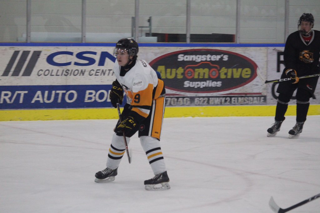 ReprtrPatHealey's tweet photo. The @EHPensJrC crowned the Knights from #Sackville tonight @EastHantsSports in Lantz 14-1 final. Here’s some game shots from the digital camera. Pens host Cumberland at 3 pm Saturday. Sources tell me Santa is back! #bringthekiddos #EastHants https://t.co/SuUcx0MUgY