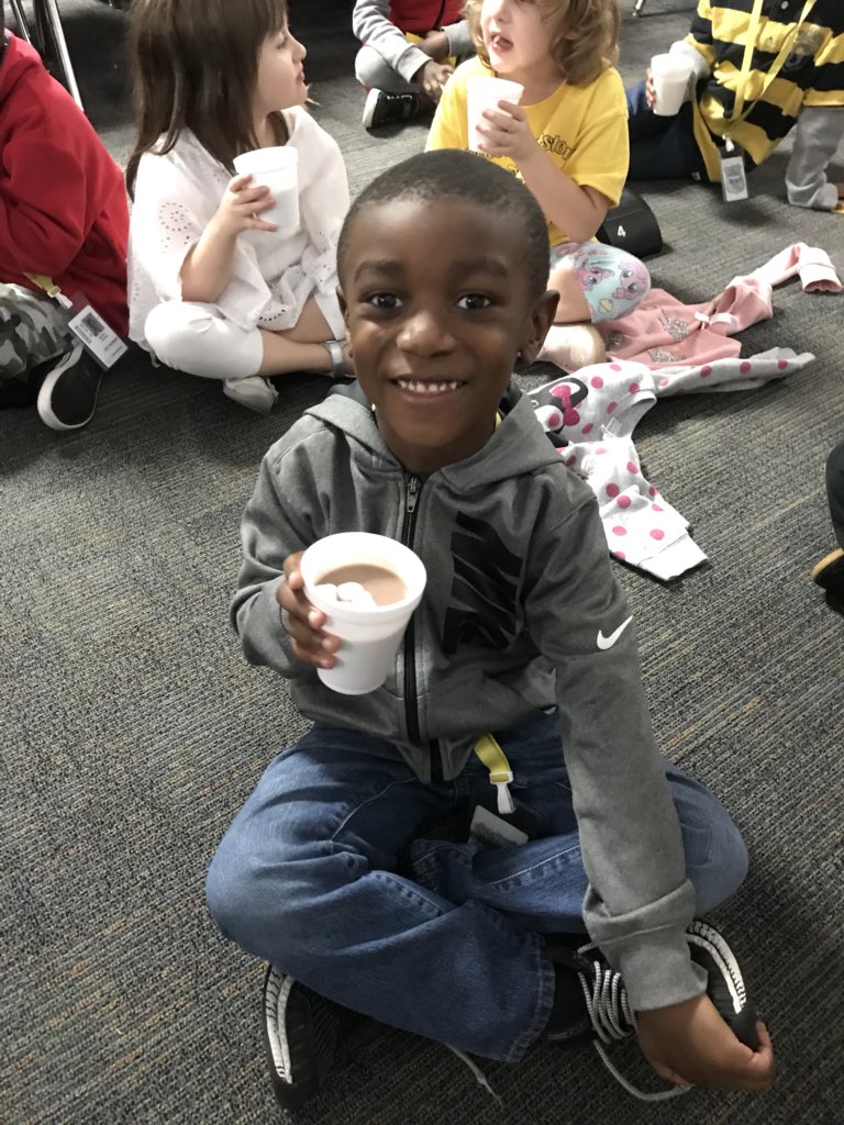 Ms_Margreiter's tweet photo. First grade Polar Express Day was a great success! #firstgradefun #YeagerBuzz @CyFairYeager @gatornixon https://t.co/vGDqFREOBU