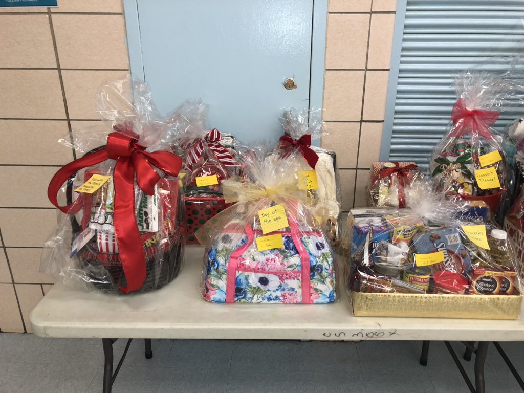 Community School 300 tweet media