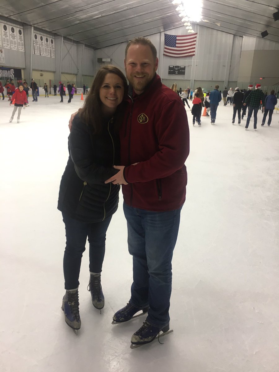 Nate_Driver's tweet image. Thanks to my mom, Shelby and I got have a date night tonight! Did some ice skating before dinner. We had a blast!