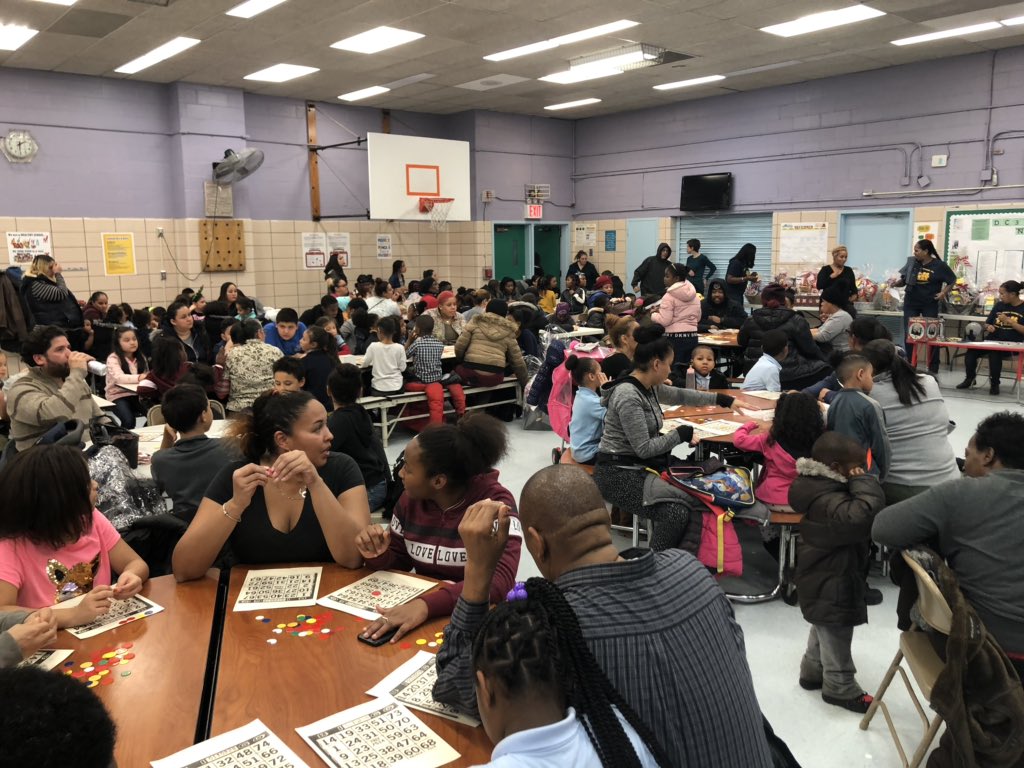 Community School 300 tweet media